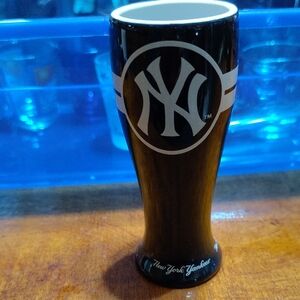 Black Ceramic Pilsner Vase with White Team Logo